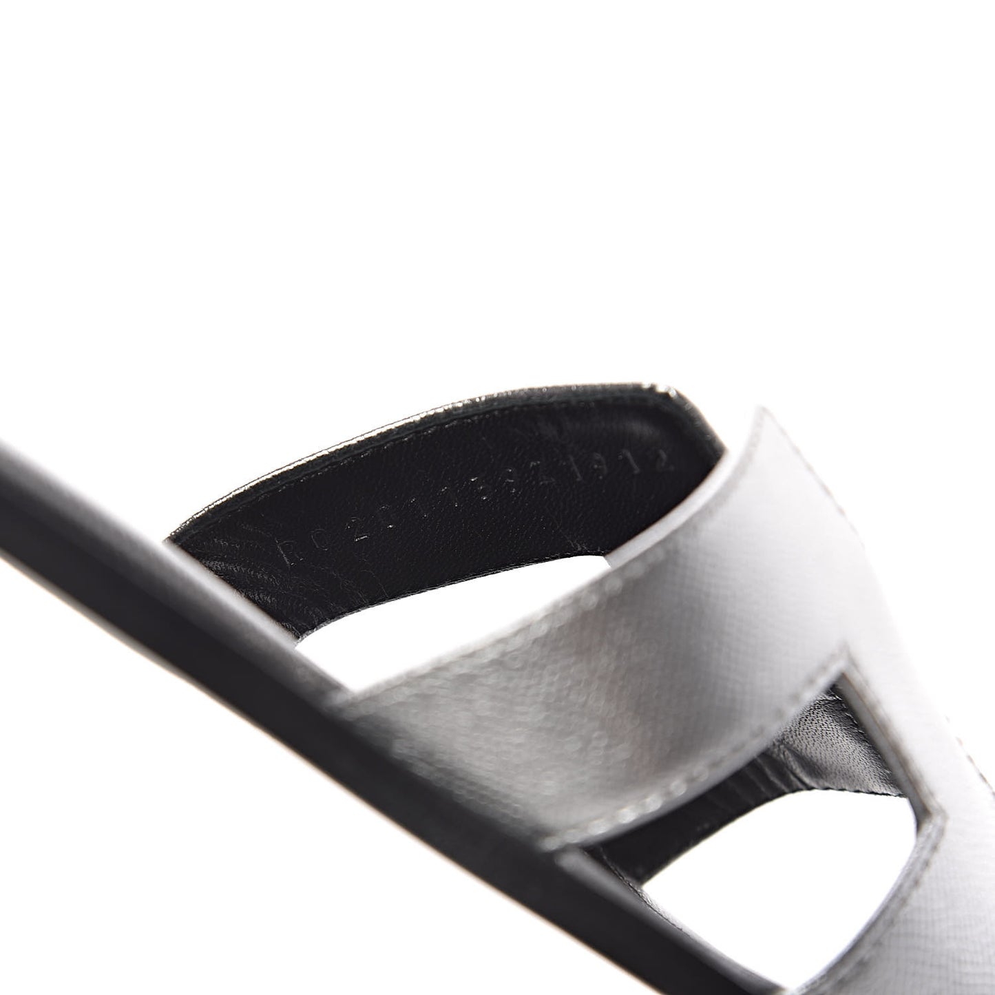 Metallic Epsom Oran Sandals 37 Argent