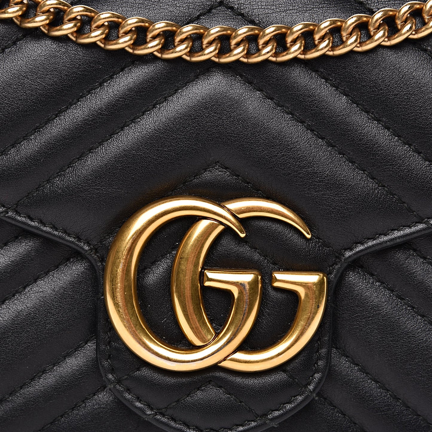 Calfskin Matelasse GG Marmont Chain Wallet Black