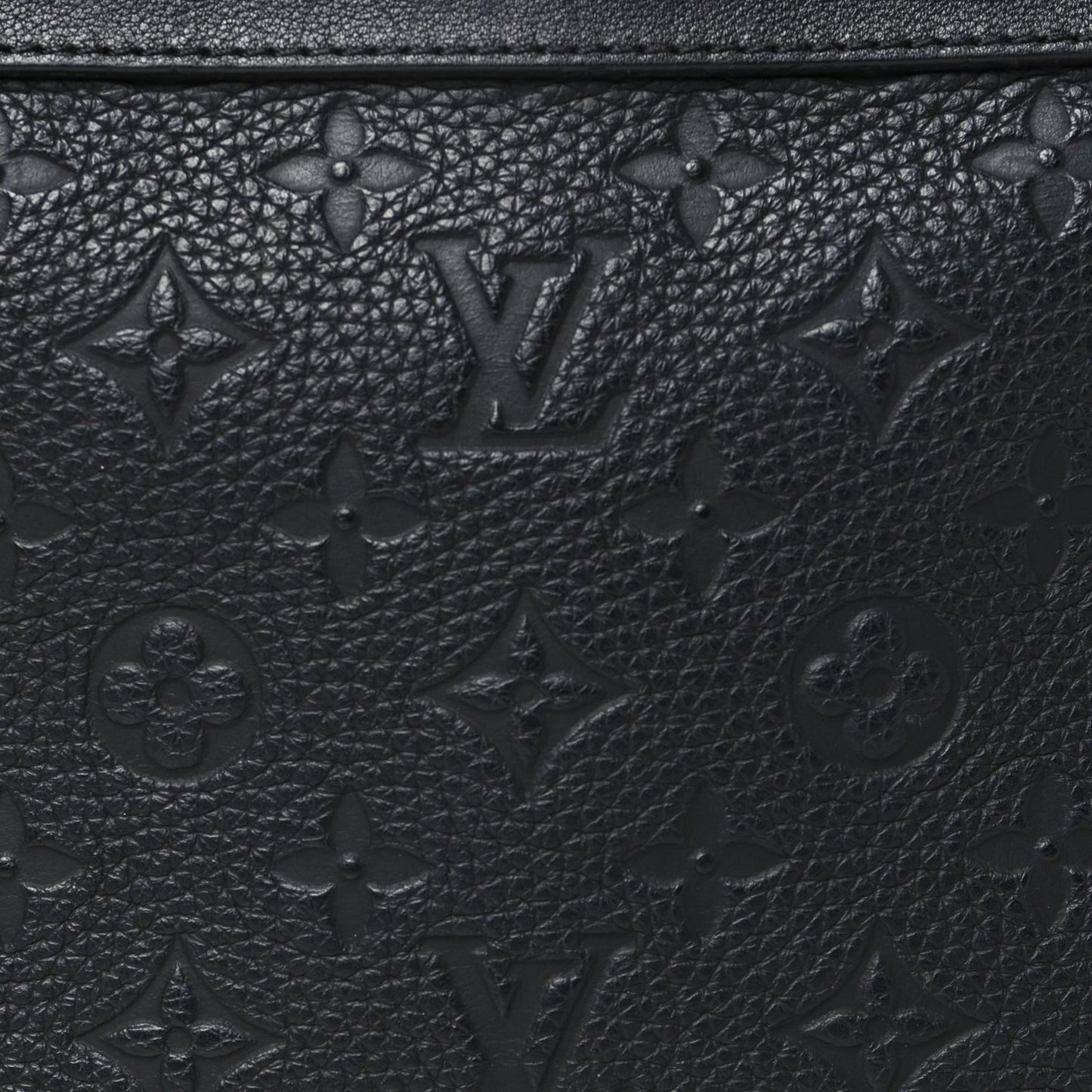 Taurillon Monogram Solar Ray Soft Trunk Black