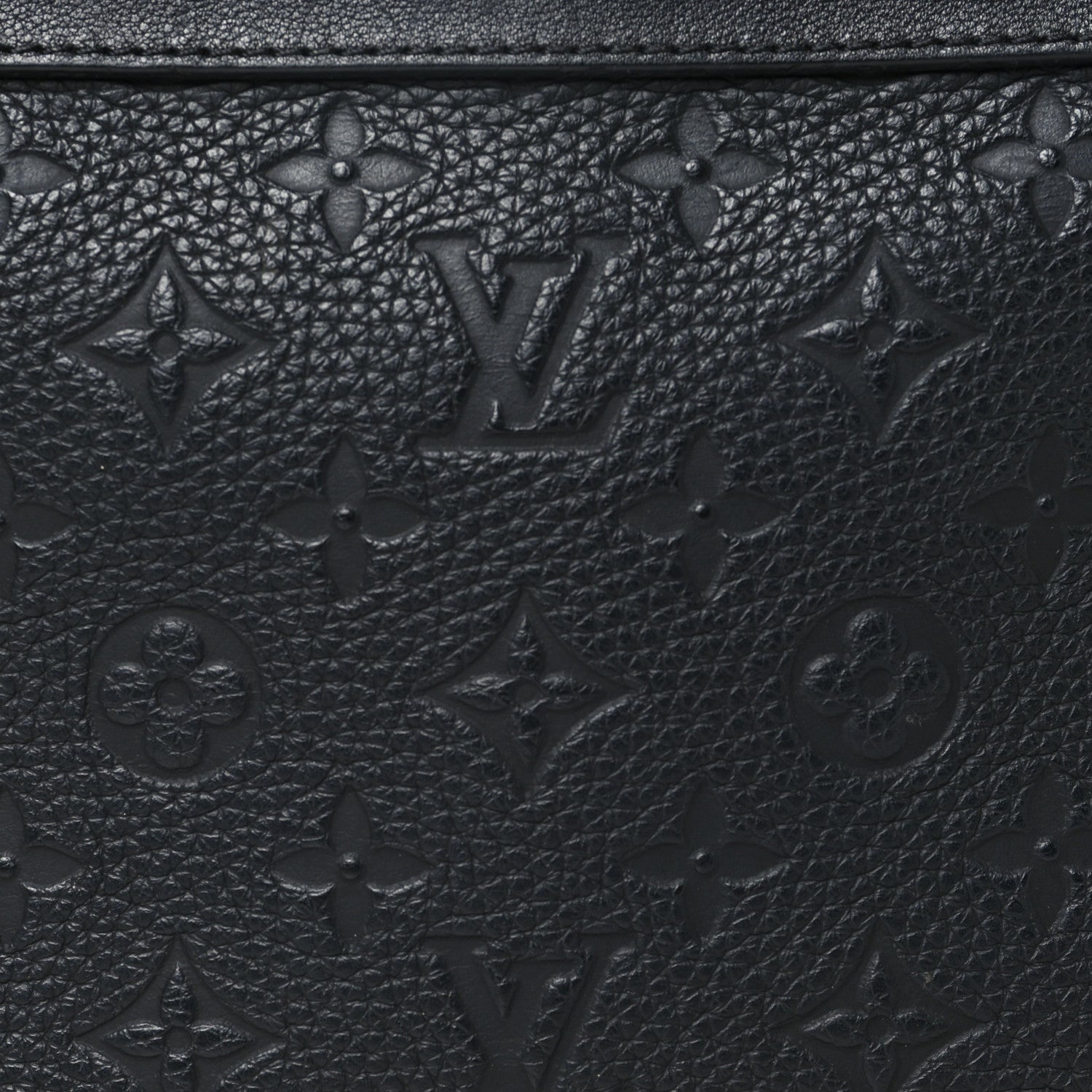 Louis Vuitton Taurillon Monogram Solar Ray Soft Trunk Black 7 of 10