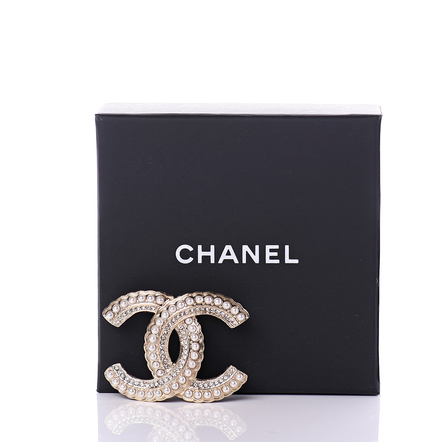 Pearl Crystal Queen of France CC Brooch Gold