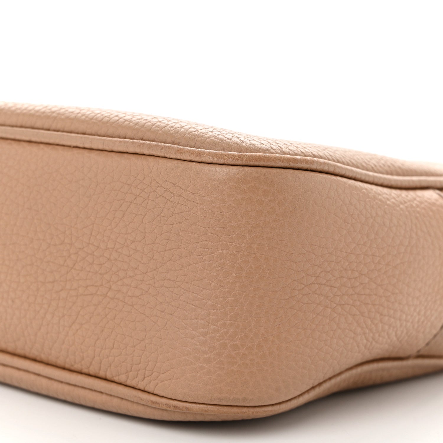 Gucci Pebbled Calfskin Small Soho Disco Bag Camelia 10 of 13