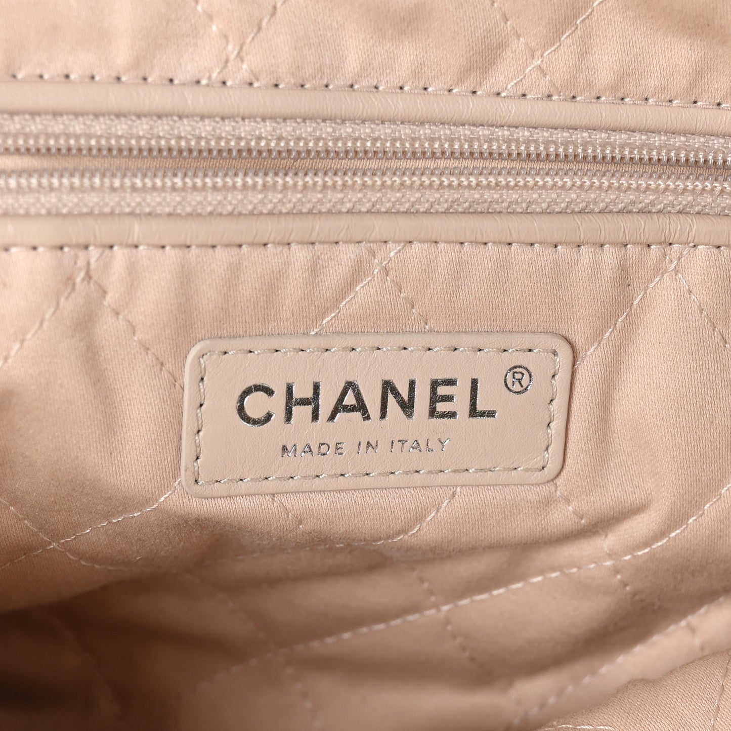 Shiny Calfskin Quilted Small Chanel 22 Ecru