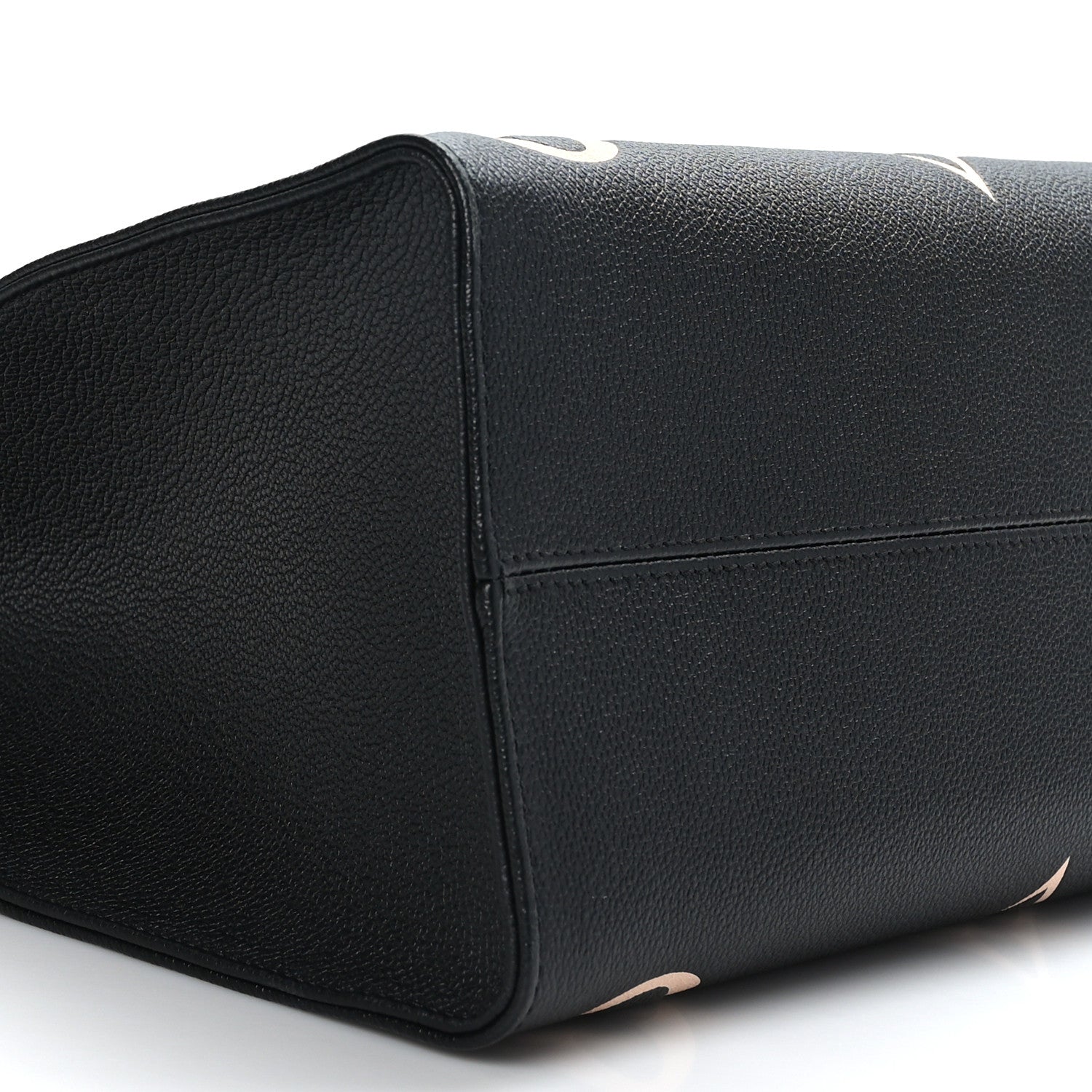 Louis Vuitton Empreinte Monogram Giant Onthego MM Black Beige 7 of 8