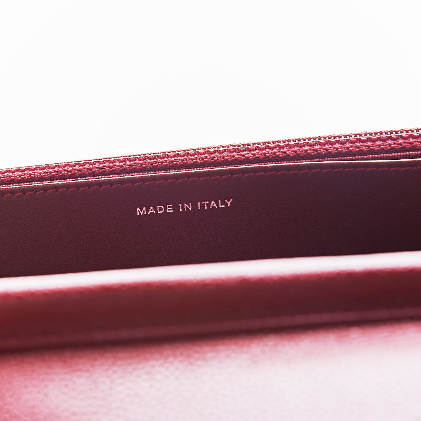 Caviar Quilted Wallet On Chain WOC Dark Red