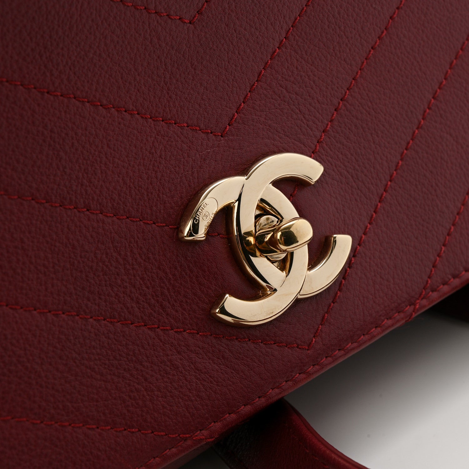 Chanel Grained Calfskin Stitched Chevron Medium Chic Top Handle Flap Red 15 of 15