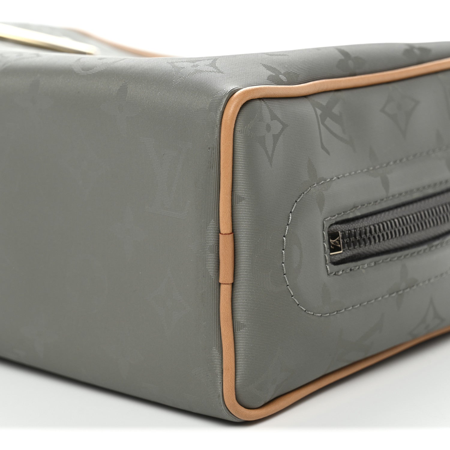 Louis Vuitton Monogram Titanium Camera Bag 1860906 – FASHIONPHILE