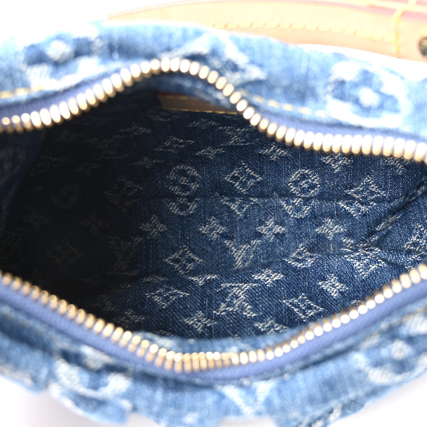 Louis Vuitton Monogram Denim Pochette Valley Blue 5 of 9