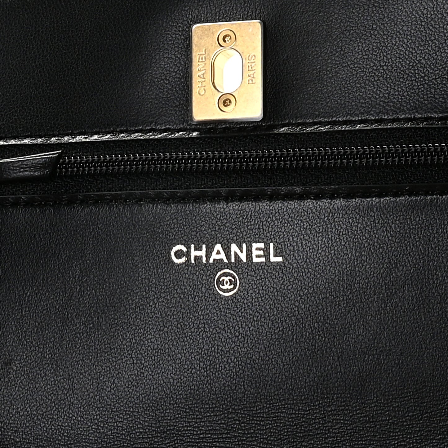 Lambskin Quilted CC Pearl Crush Wallet on Chain WOC Black