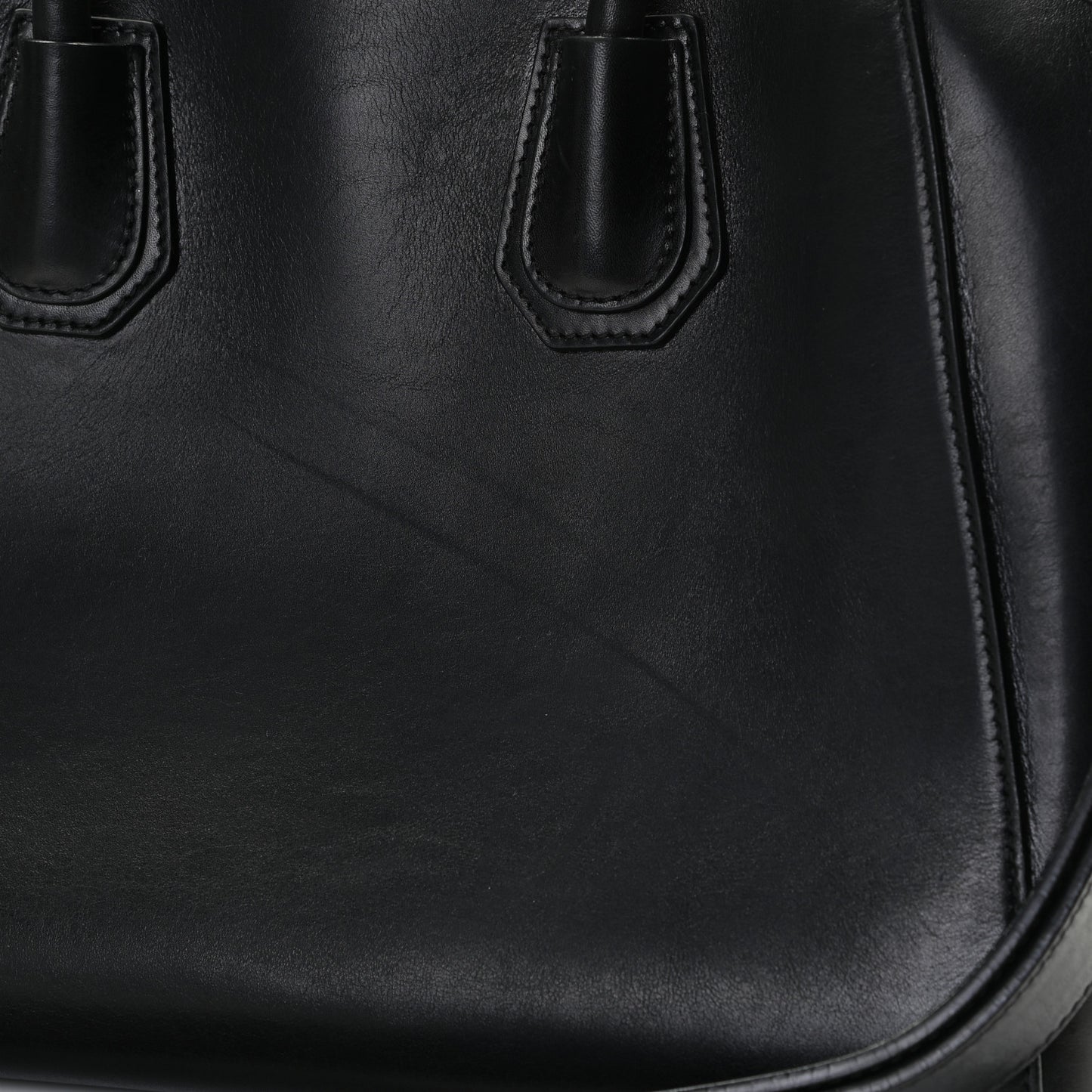 Shiny Lord Calfskin Medium Antigona Black