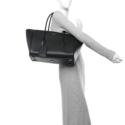 Salvatore Ferragamo Hammered Calfskin XL East West Tote Bag Black 2 of 9