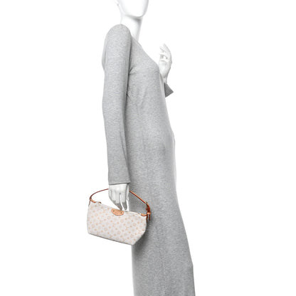 Louis Vuitton Monogram Hills Pochette Mini Mastic 2 of 9