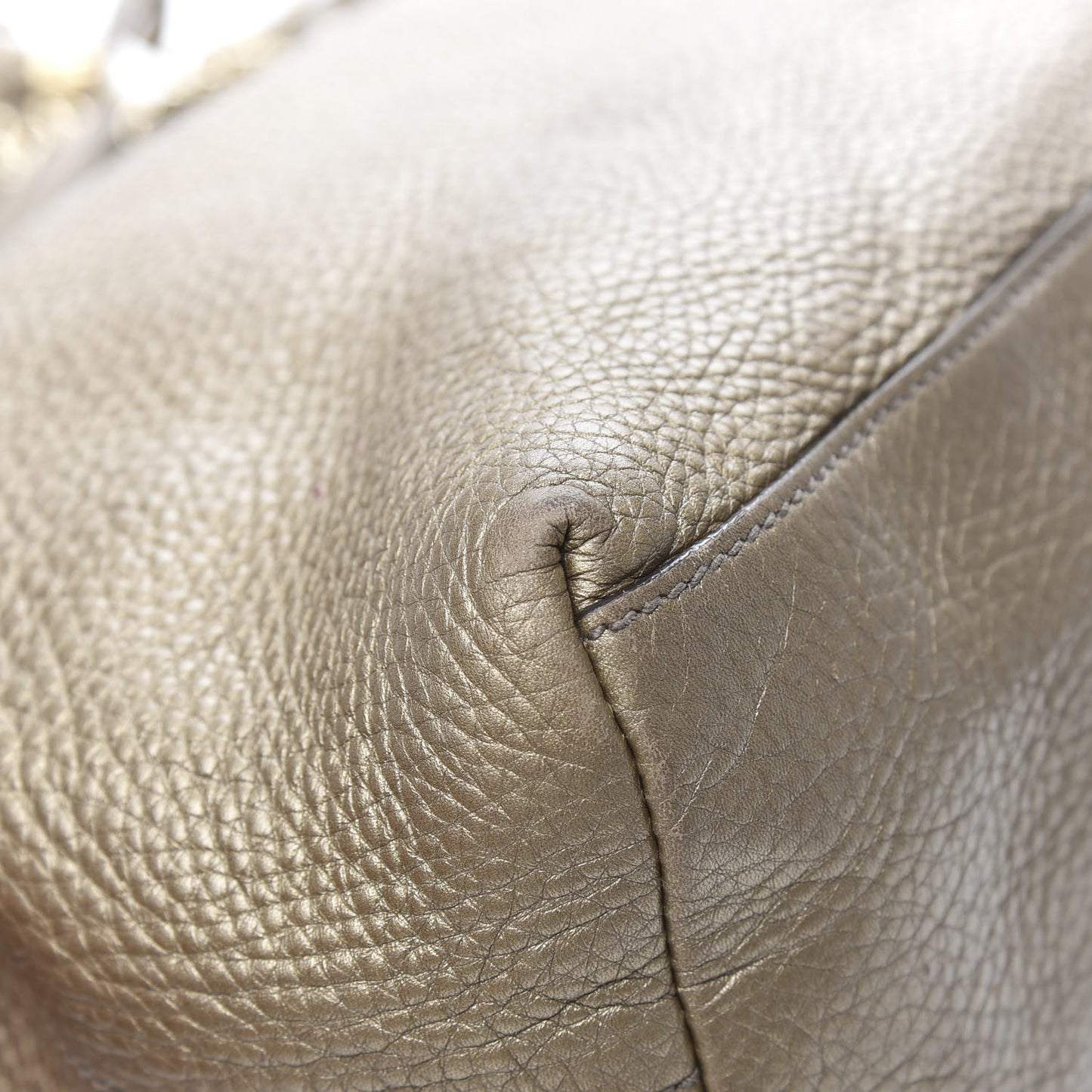 Metallic Pebbled Calfskin Medium Soho Chain Shoulder Bag Golden Beige