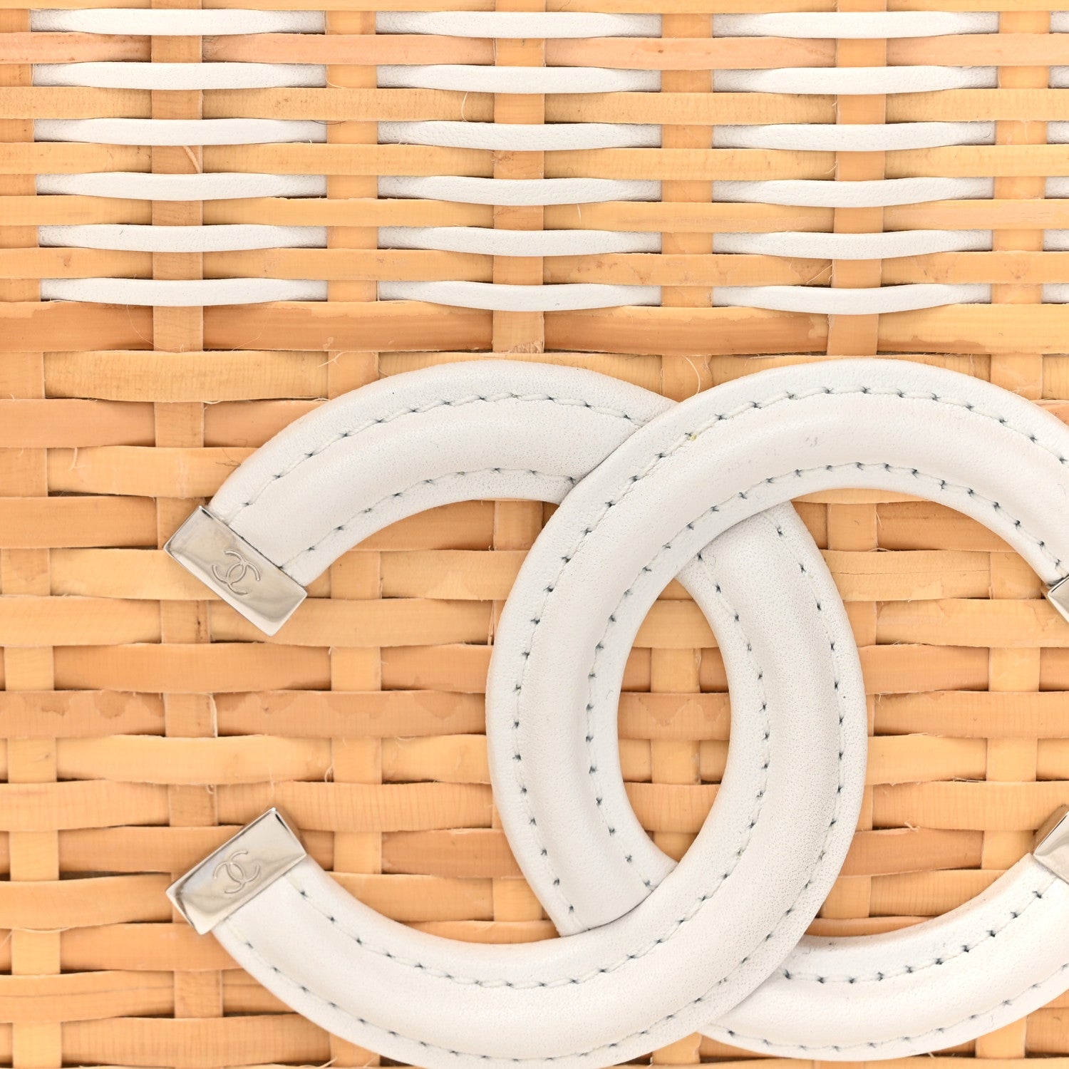 Chanel Raffia Calfskin CC Filigree Vanity Case White 8 of 13