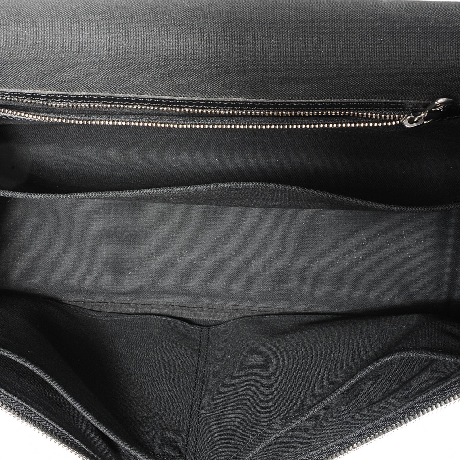 Louis Vuitton Taiga Taimyr Messenger Bag 5 of 7