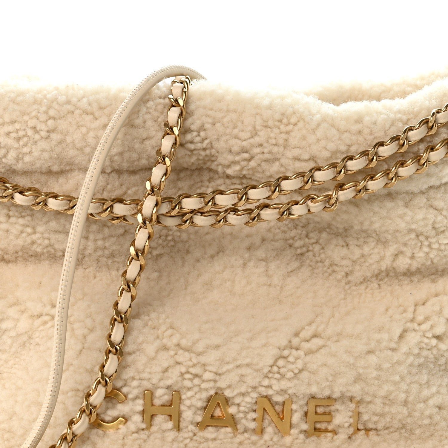 Chanel Shearling Quilted Small Chanel 22 White 7 of 9