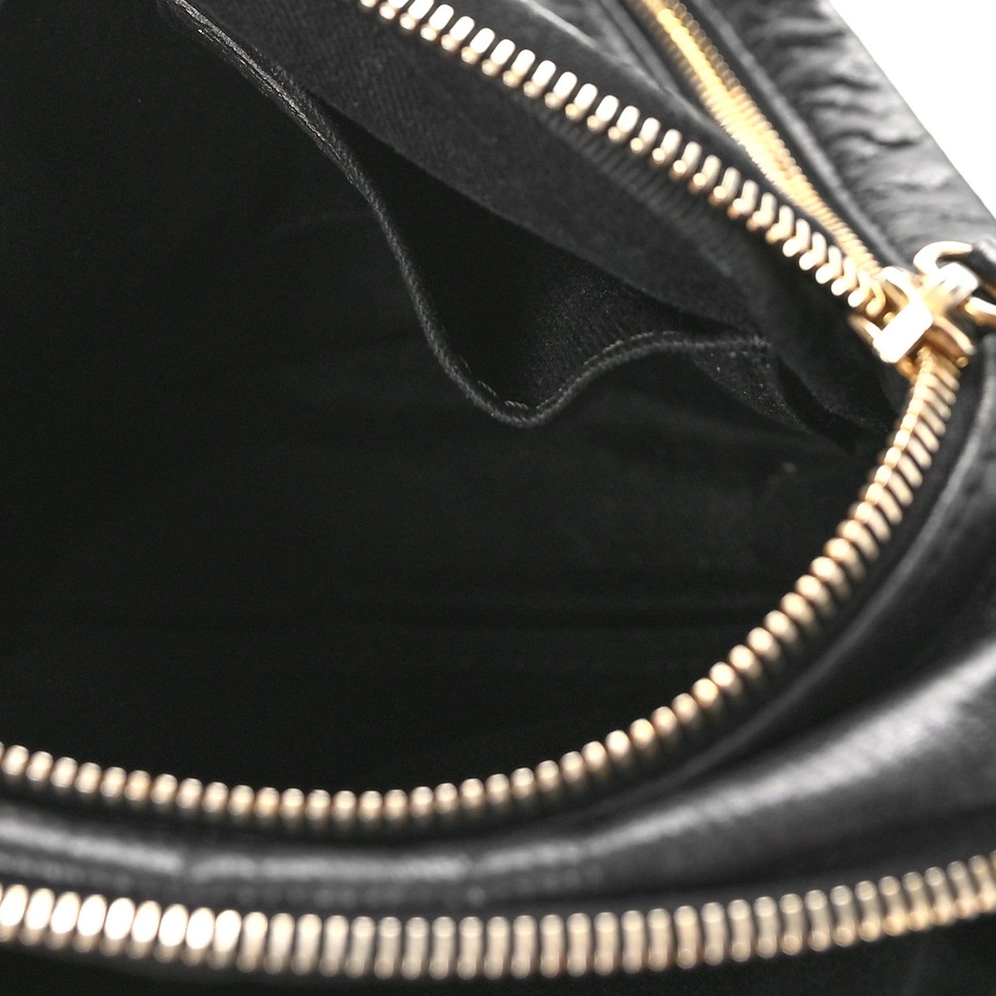 Lambskin Jersey Scales Zipper Shoulder Bag Black