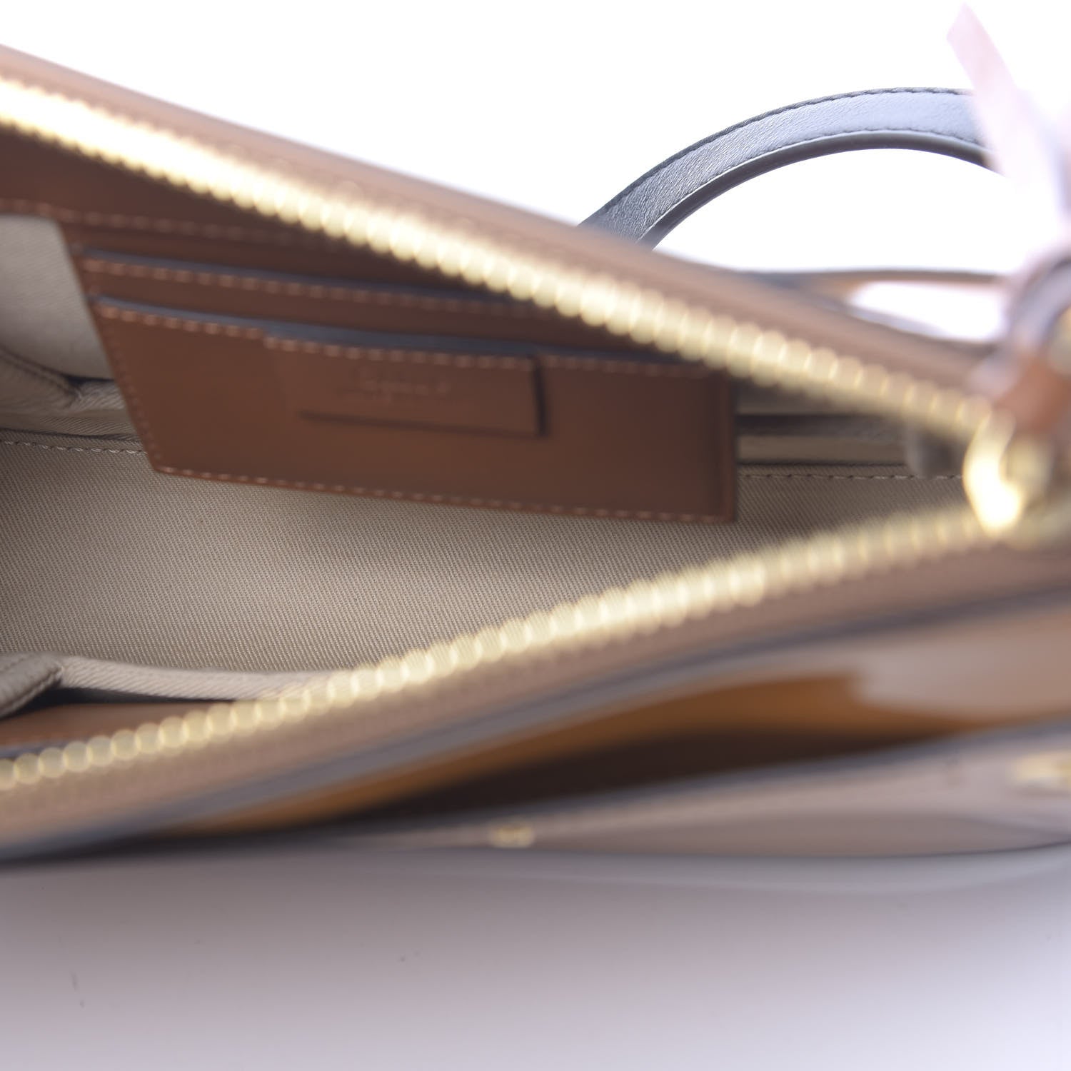 Chloe Glossy Lambskin Sfumato Small Roy Bag Caramel 5 of 9