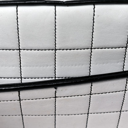 Chanel Lambskin Reissue Chocolate Bar Flap White Black 26 of 30
