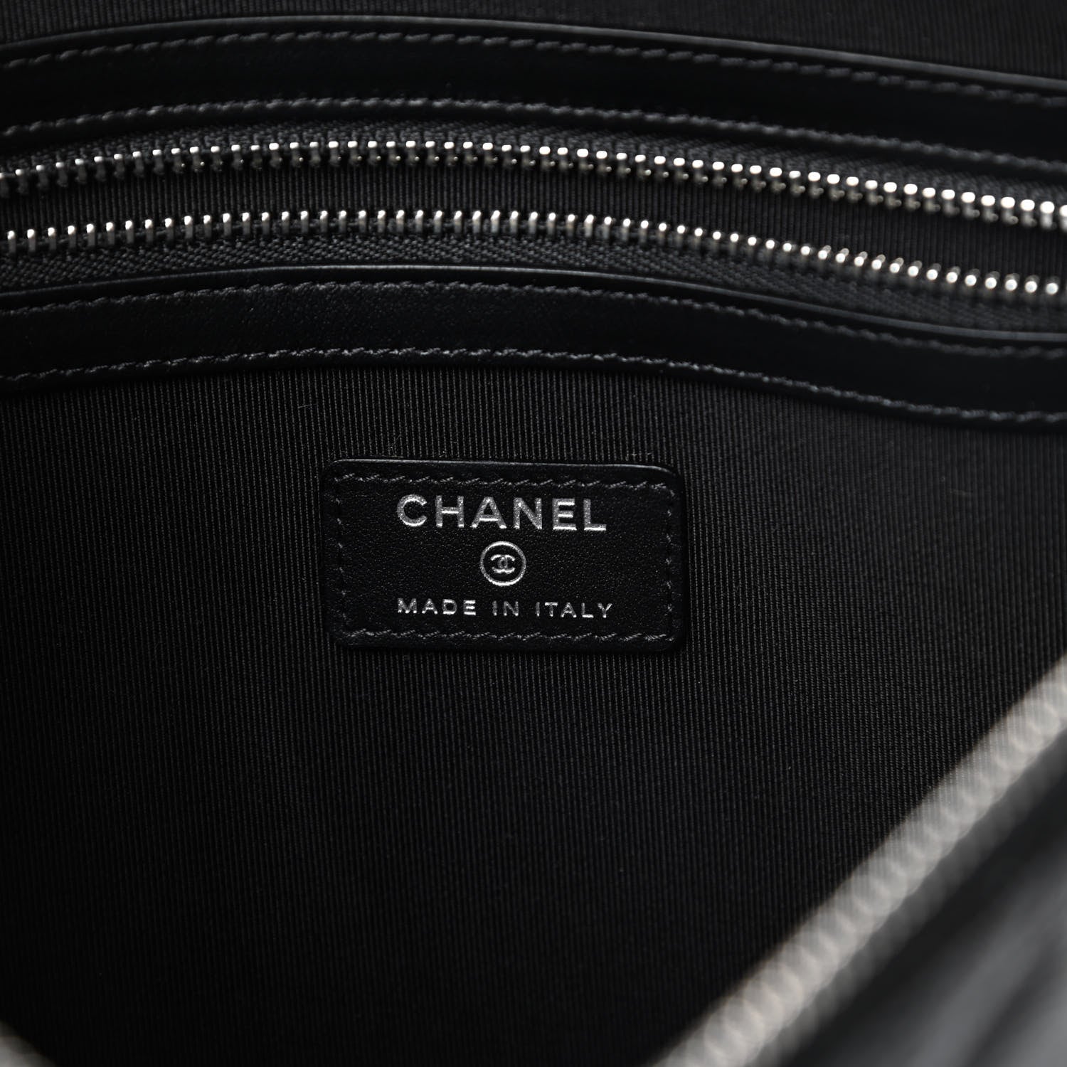 Chanel Caviar Quilted Medium Cosmetic Case So Black 6 of 8