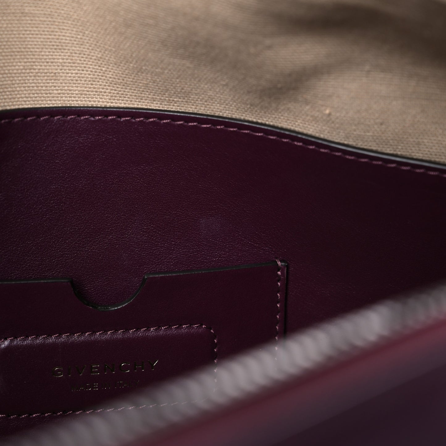 Smooth Calfskin Medium Soft Antigona Aubergine
