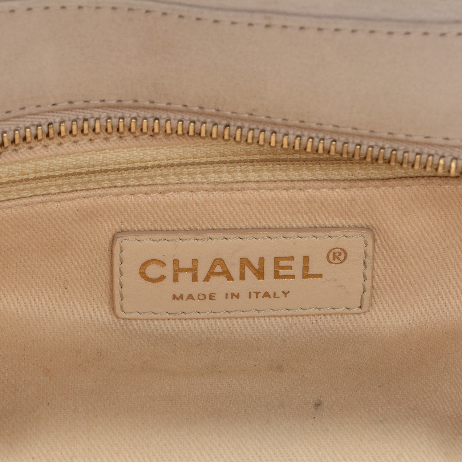 Chanel Iridescent Calfskin Chic Quilt Bowling Bag White 6 of 15