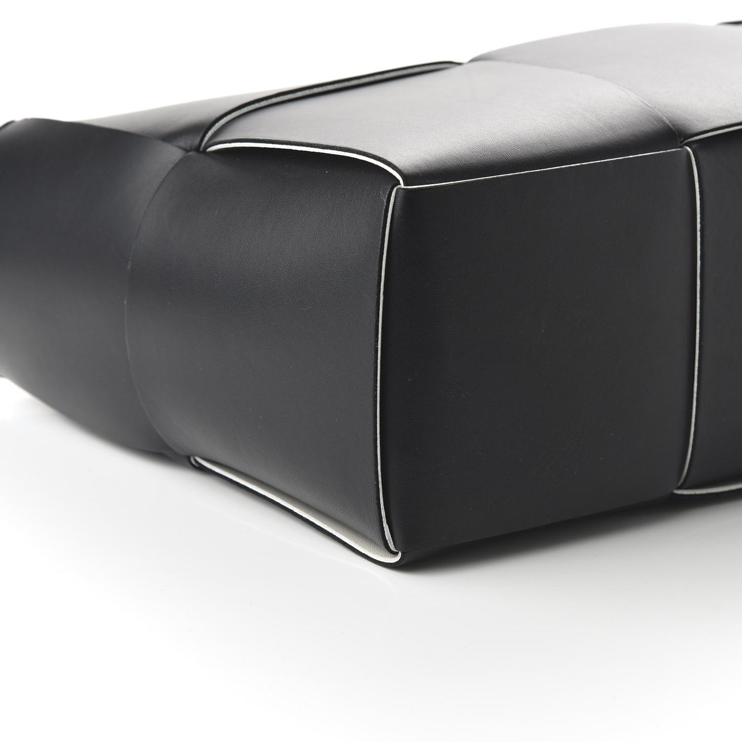 Nappa Maxi Intrecciato Arco Tote Black White
