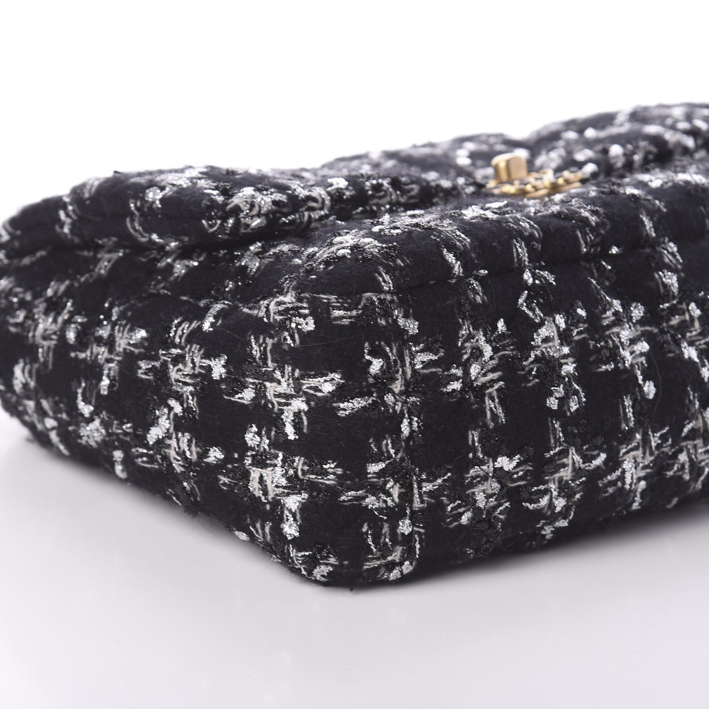 Tweed Quilted Large 19 Flap Black Ecru White