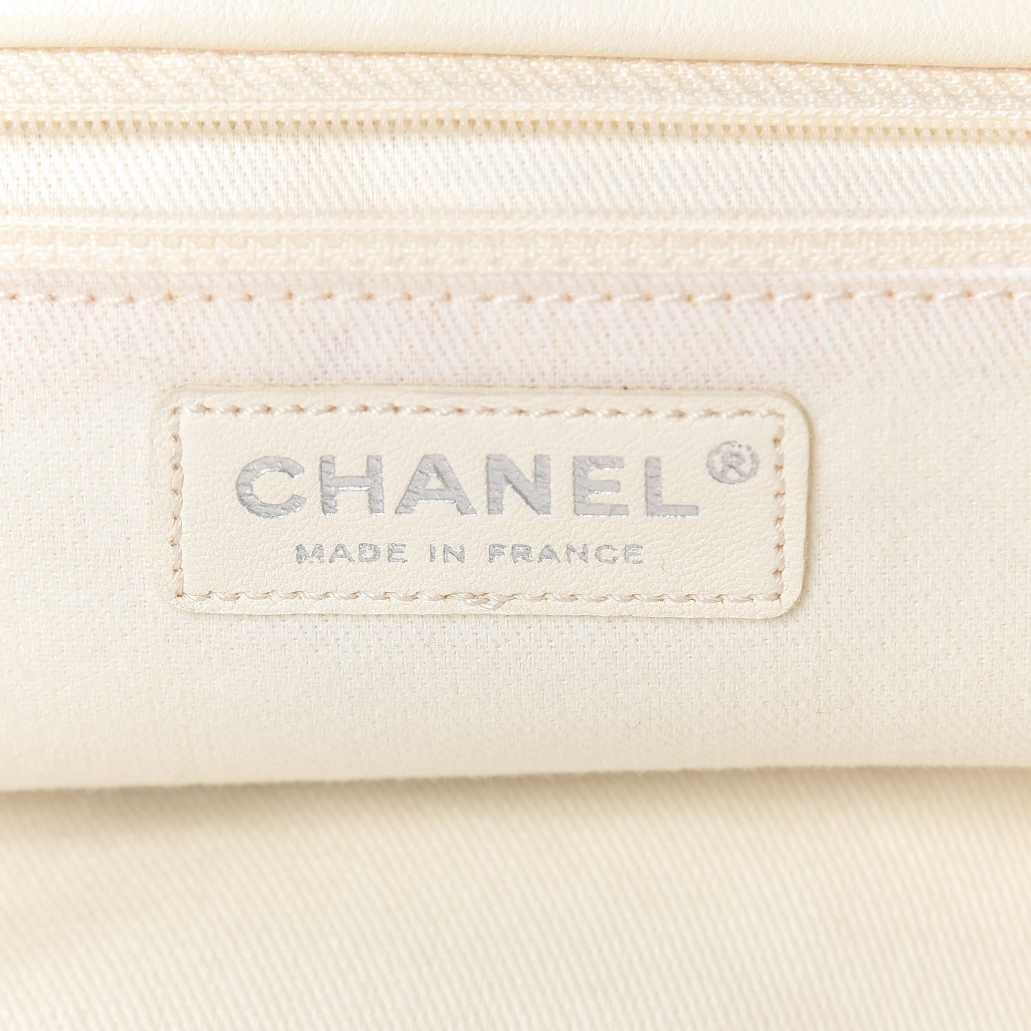 Chanel Lambskin Cells Accordion Tote Dark White 6 of 13