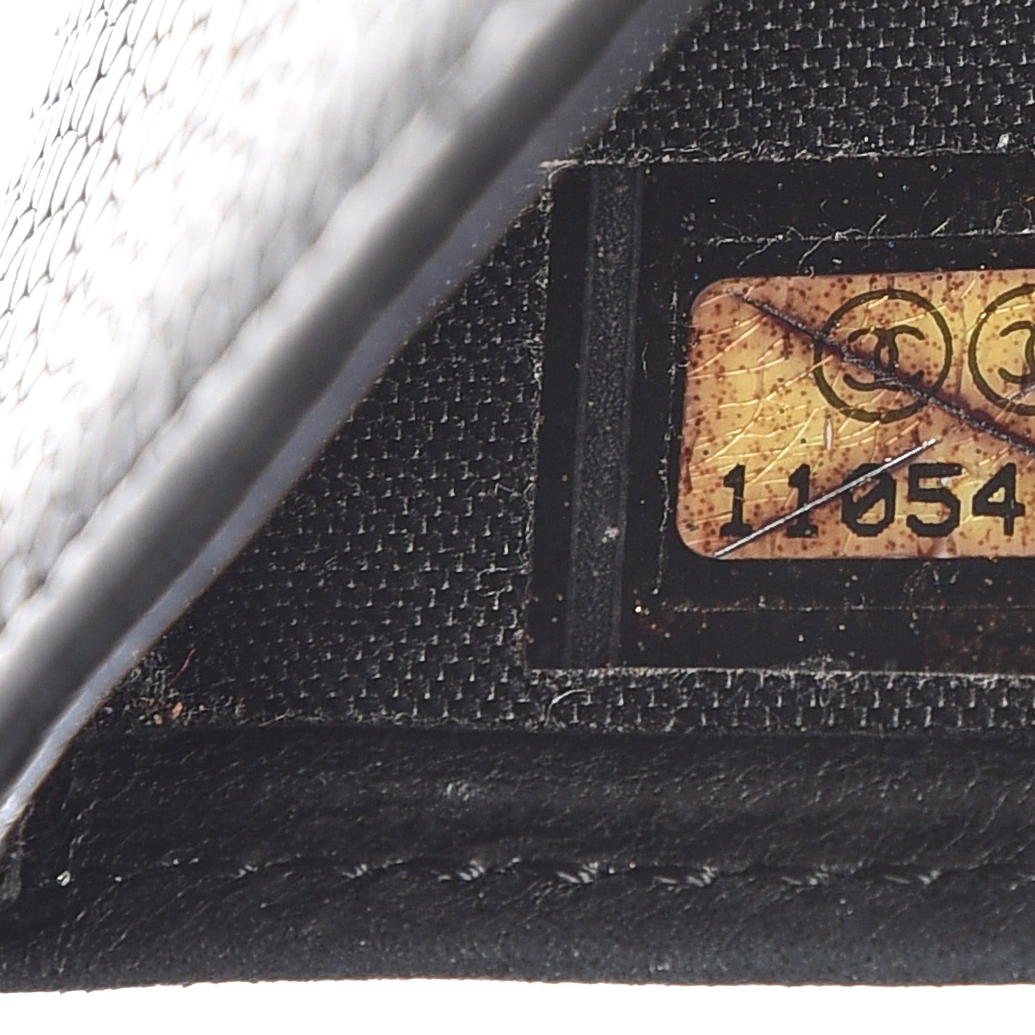 Chanel Caviar Timeless CC Yen Wallet Black 22 of 30