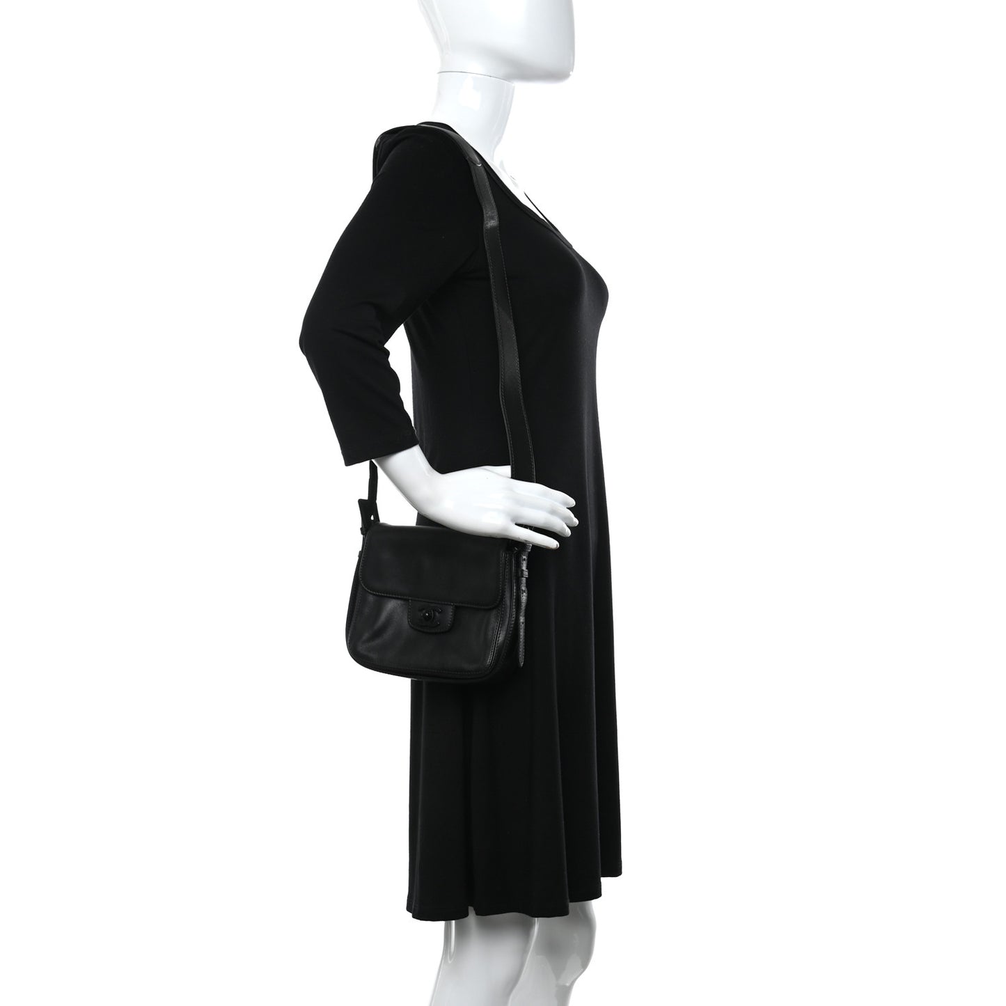 Calfskin Small Messenger So Black
