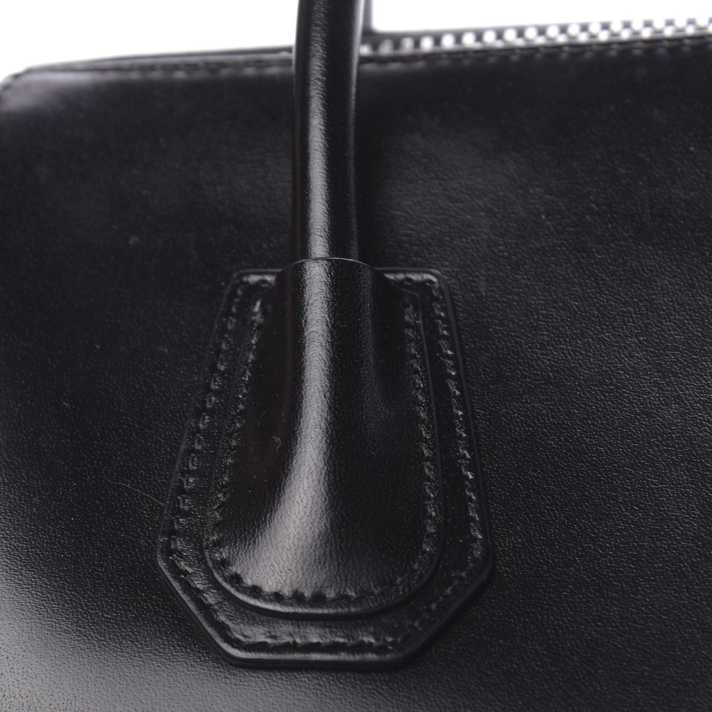 Shiny Lord Calfskin Medium Antigona Black