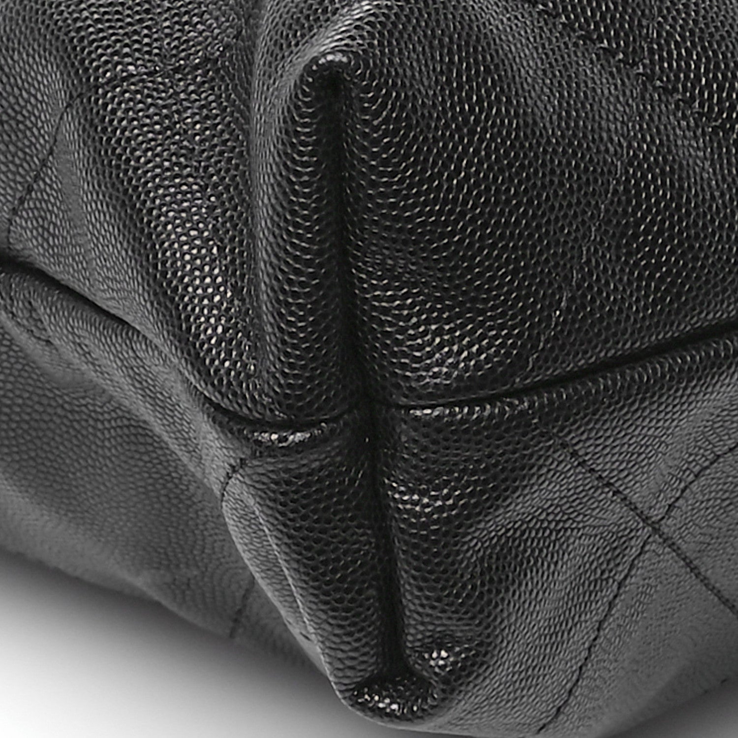 Chanel Shiny Caviar Quilted Monochrome Small Chanel 22 Black 11 of 13