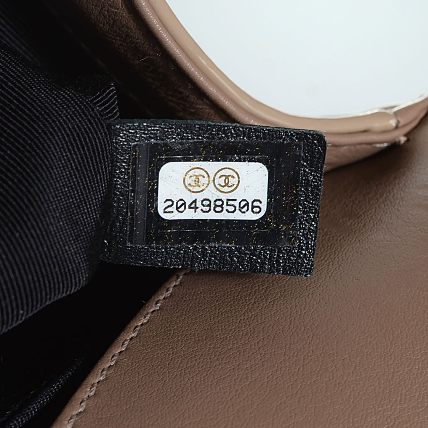 Patent Calfskin Medium Boy Flap Plexiglass Beige
