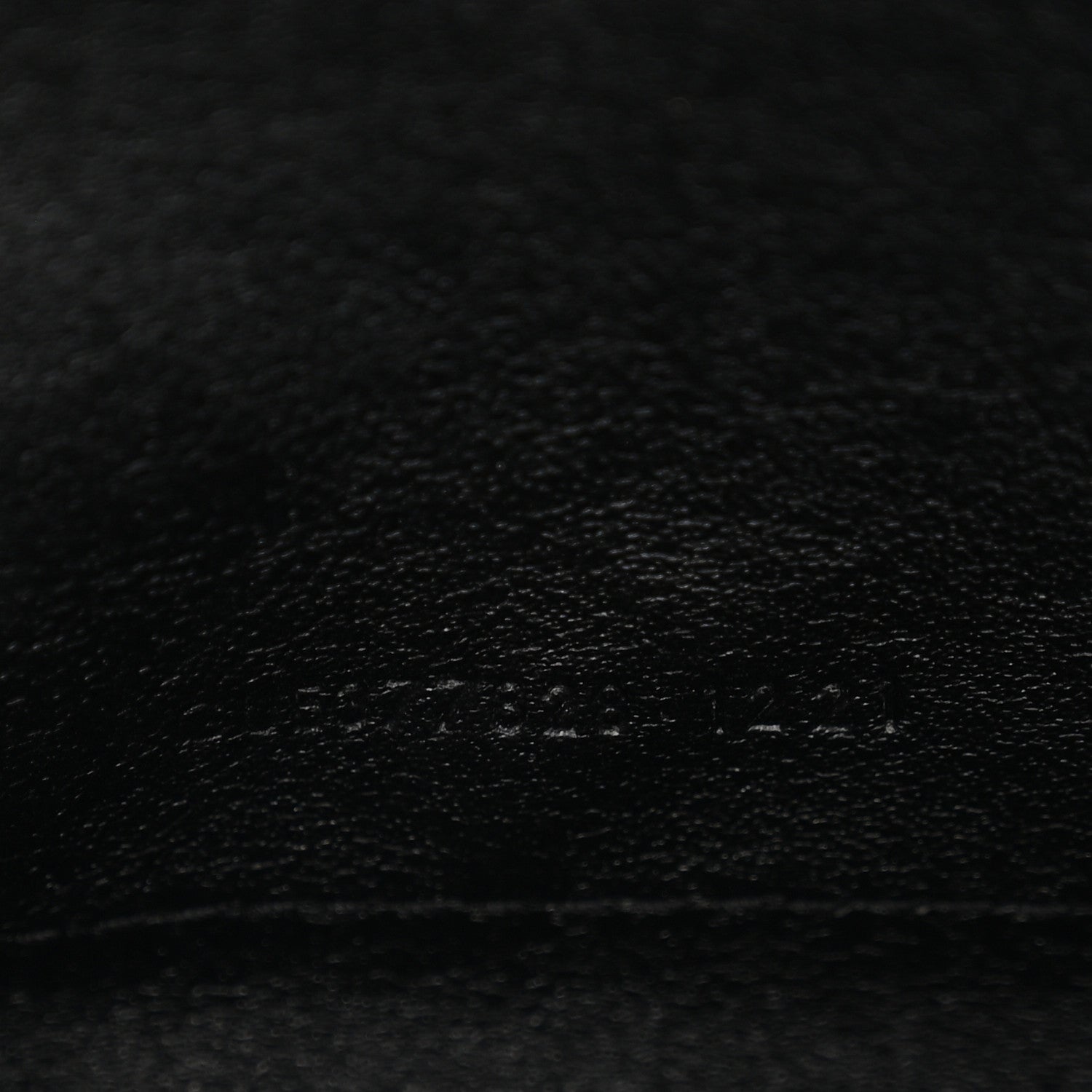 Saint Laurent Grain De Poudre Matelasse Chevron Monogram Chain Wallet Black 7 of 11