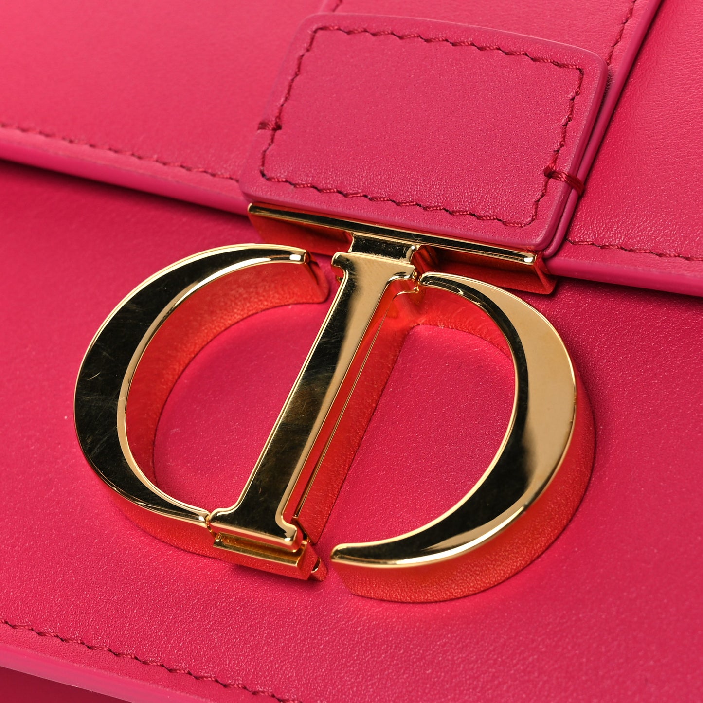 Grained Calfskin 30 Montaigne East West Chain Flap Bag Passion Pink