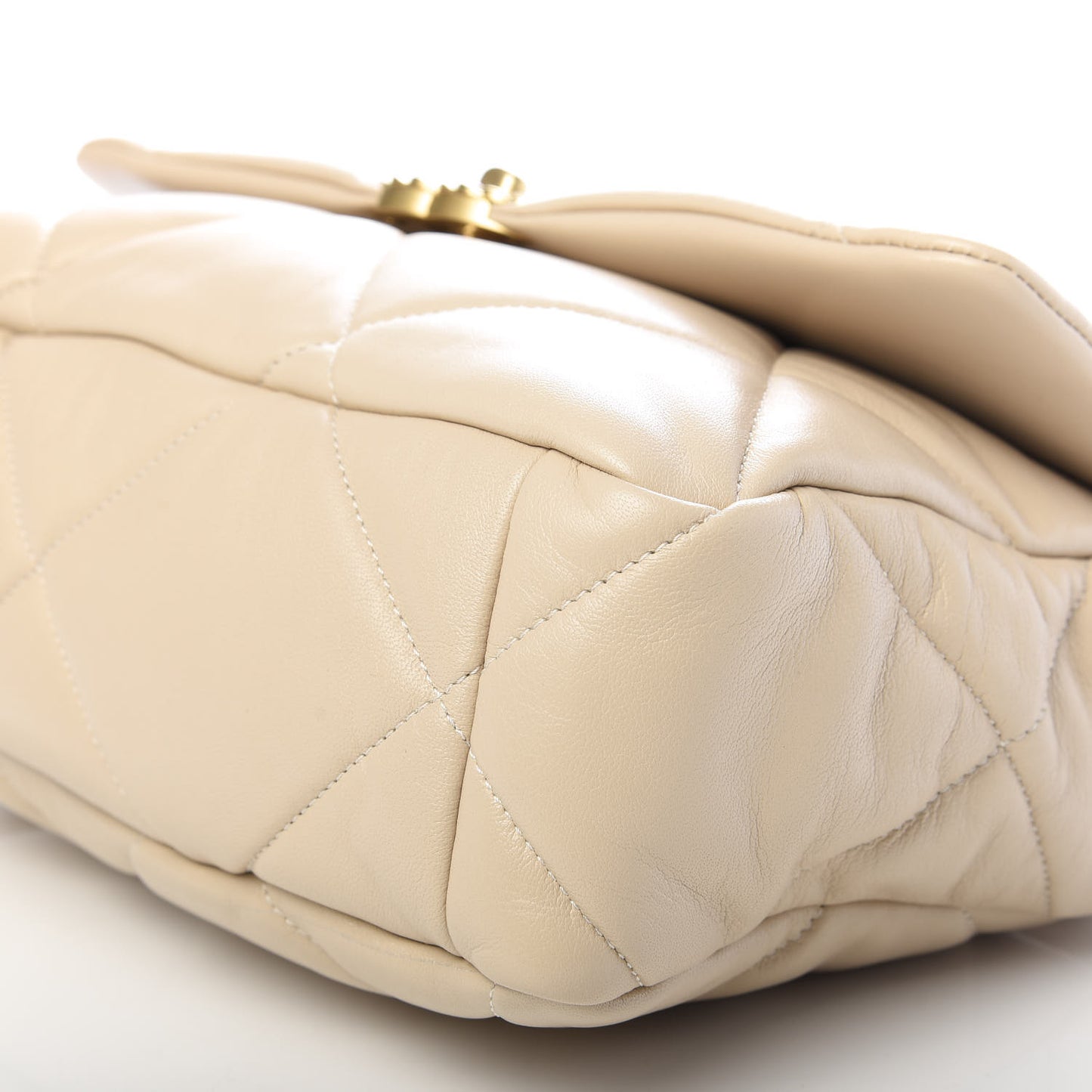 Quilted Large 19 Flap Beige