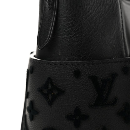Louis Vuitton Calfskin Monogram Tufting On My Side Black 13 of 14