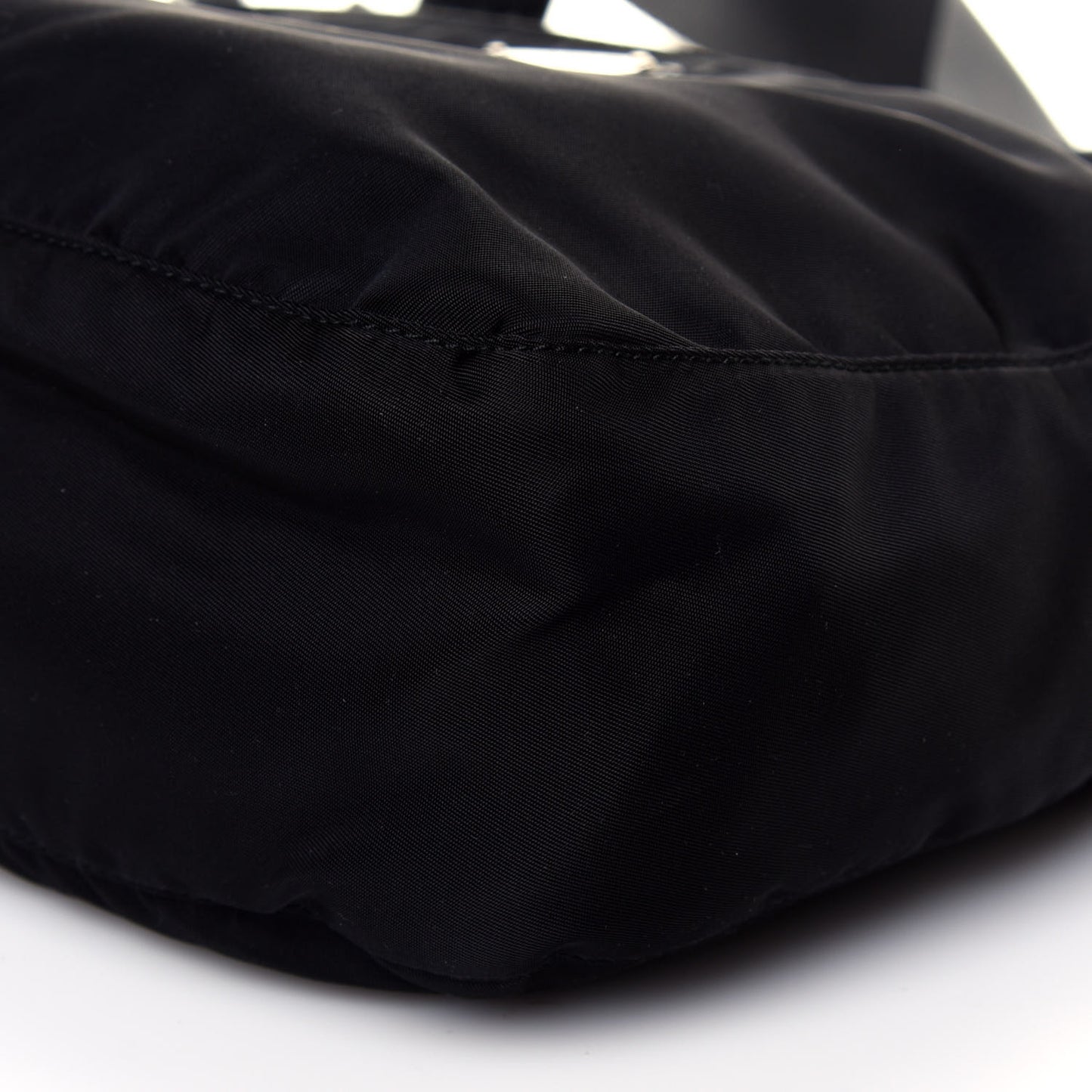 Nylon Vela Messenger Bag Black