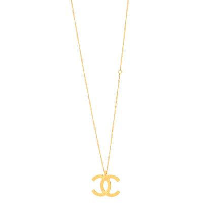 Chanel Metal CC Paris Button Necklace Gold 1 of 3