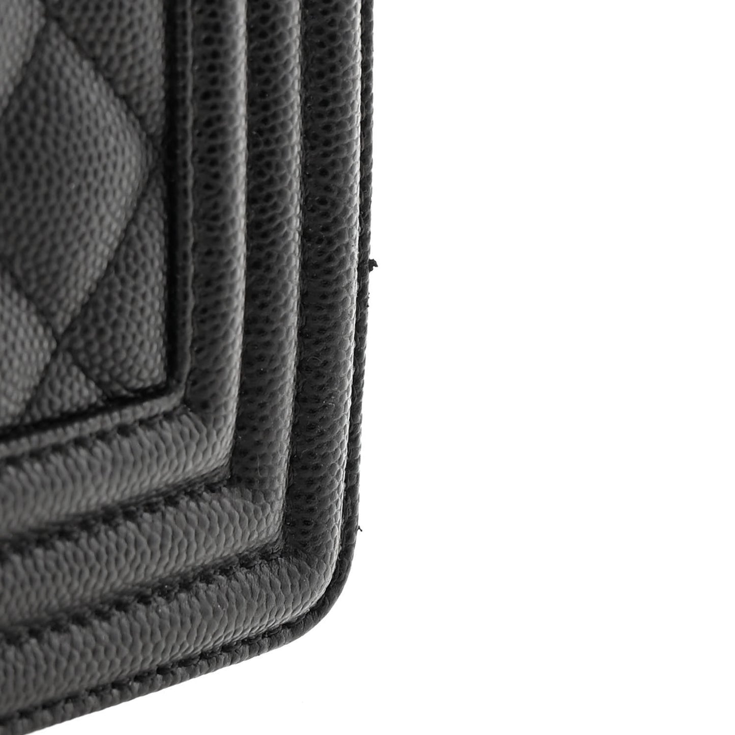 Caviar Quilted Large Boy Flap Black
