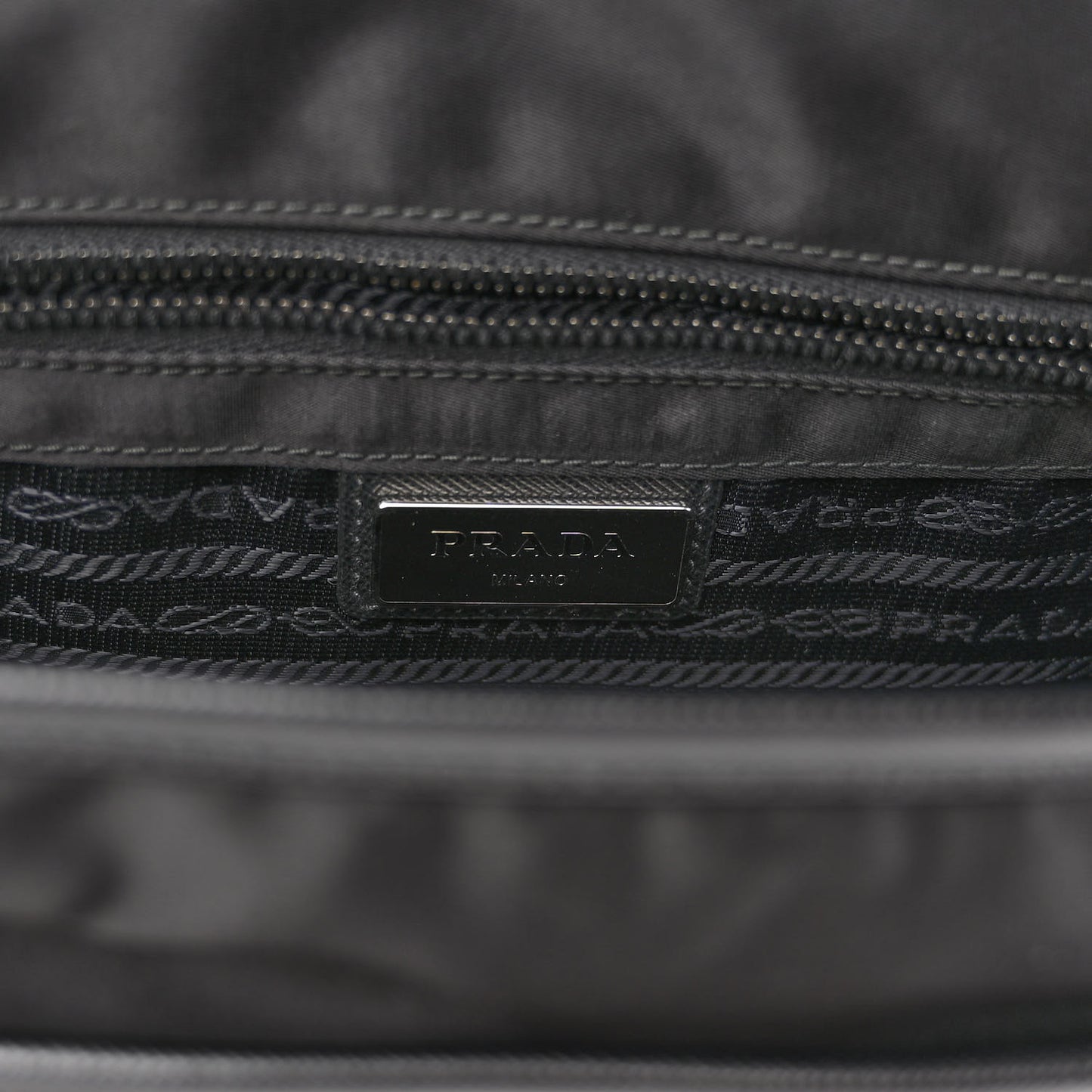 Tessuto Nylon Saffiano Logo Messenger Bag Black