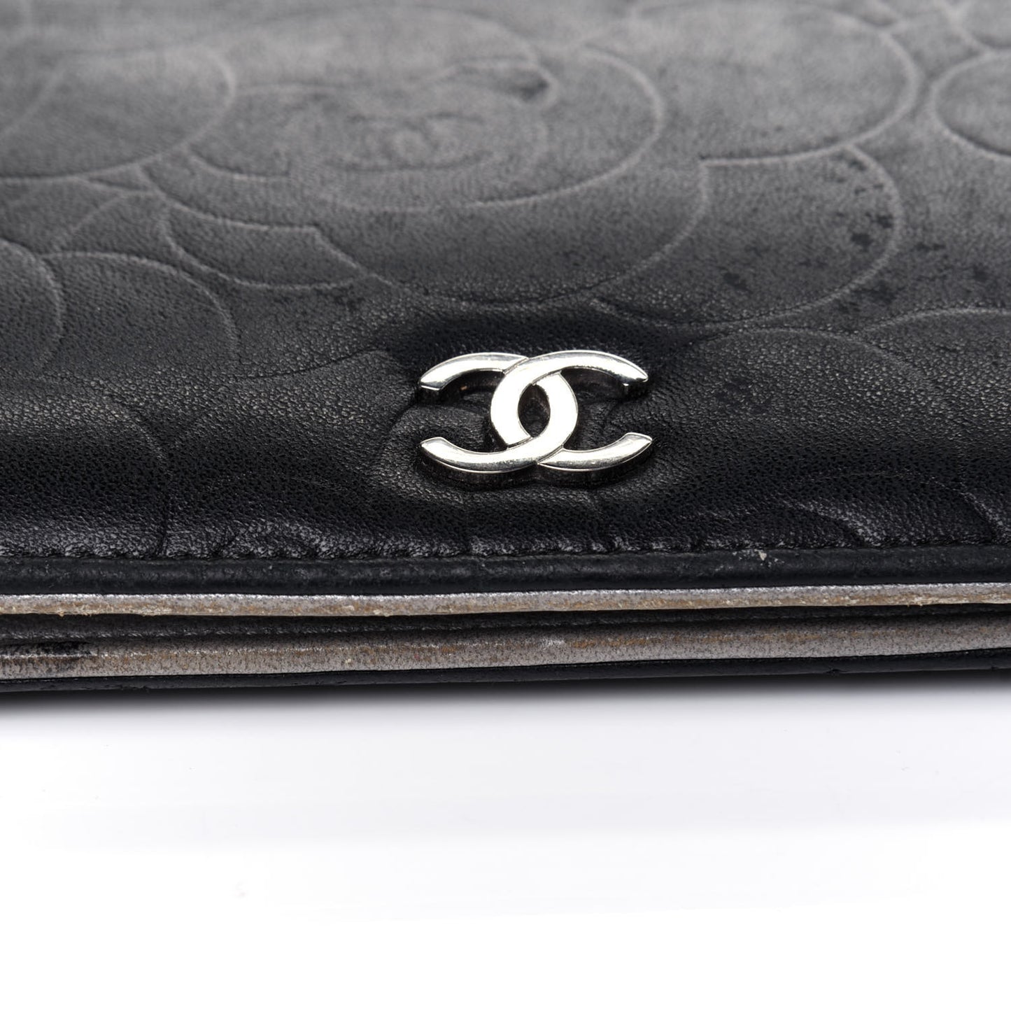 Lambskin Camellia Embossed Yen Wallet Black