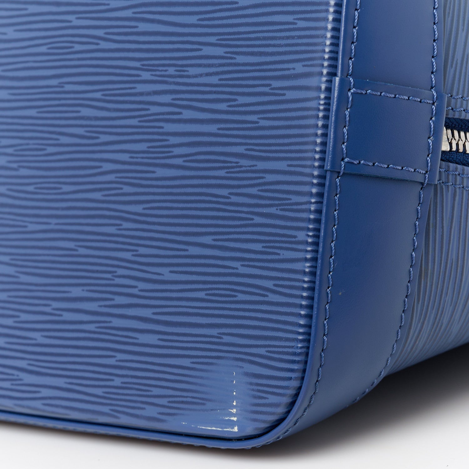 Louis Vuitton Epi Alma PM Myrtille 13 of 13