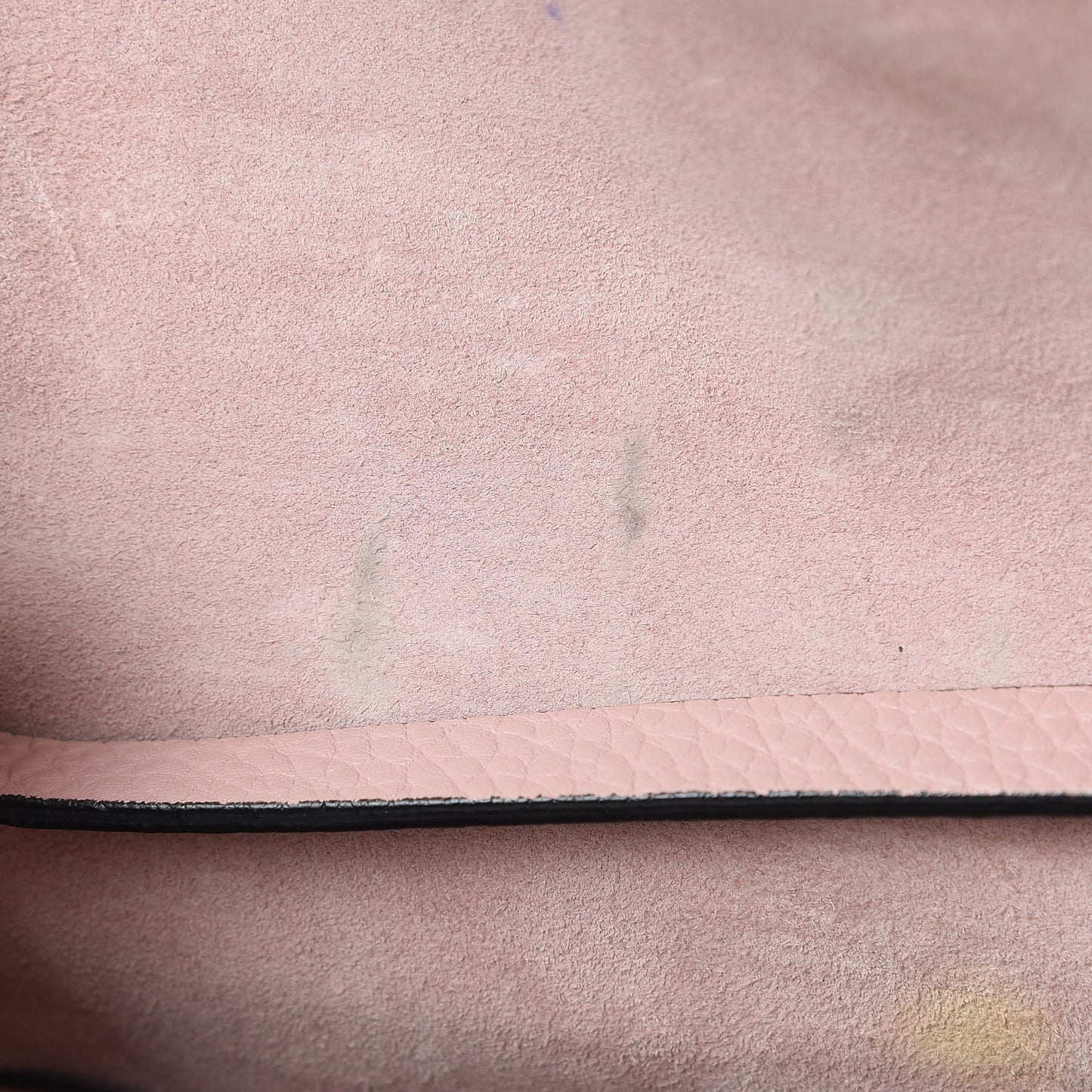 Pebbled Calfskin Medium Rockstud Flip Lock Crossbody Bag Rose Quartz