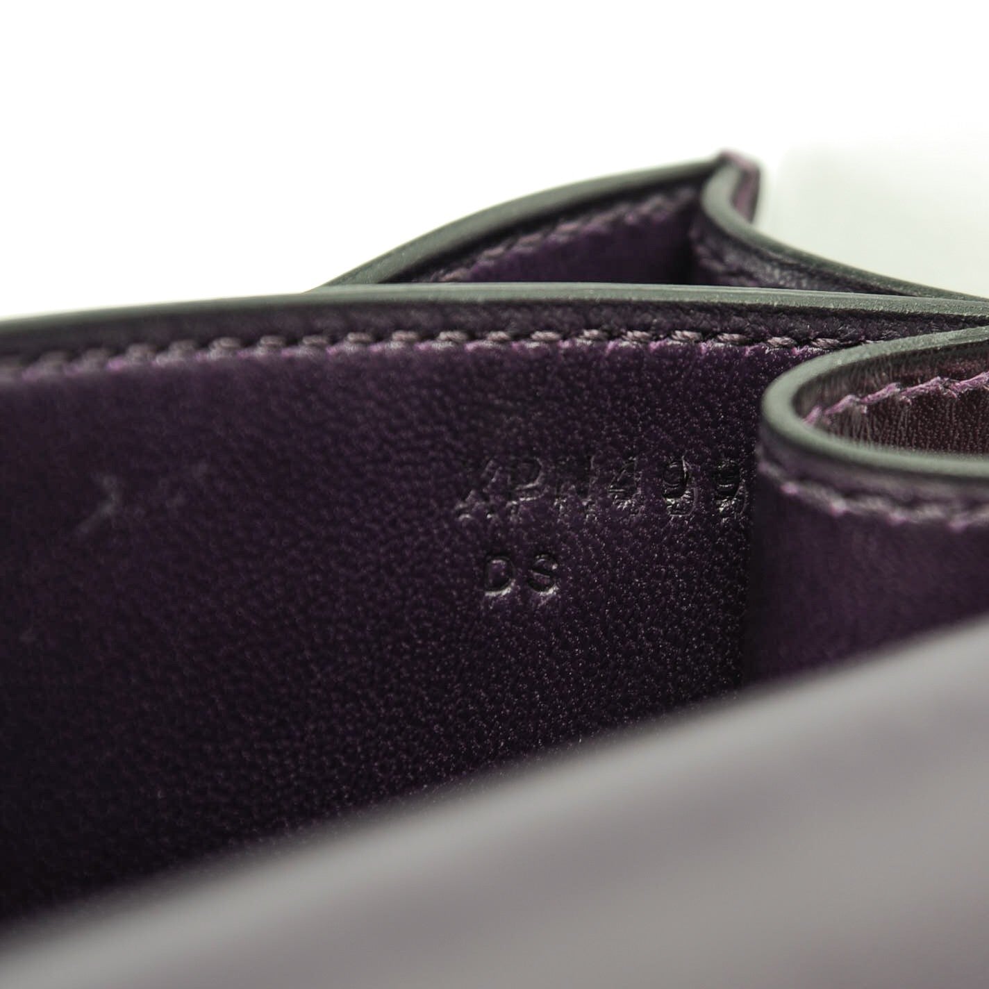 Hermes Box Constance 18 Raisin 6 of 8