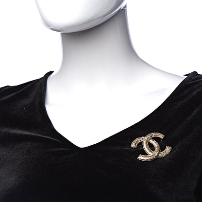 Chanel CC Small Brooch Light Gold 2 of 5