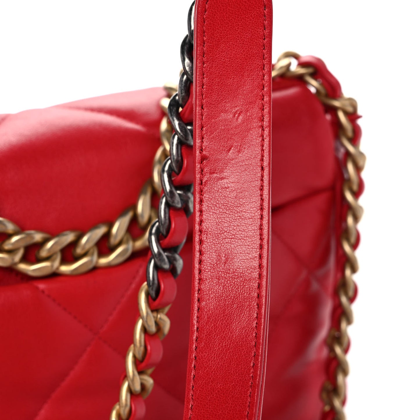 Lambskin Quilted Medium Chanel 19 Flap Red