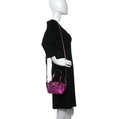 Valentino Garavani Metallic Pebbled Calfskin Micro Rockstud Tote Peony 2 of 9