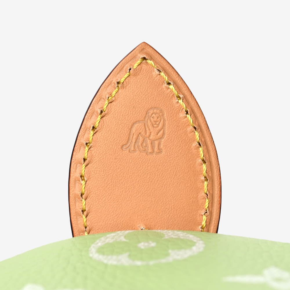 Lion Animal Blind Stamp on the Louis Vuitton Speedy P9